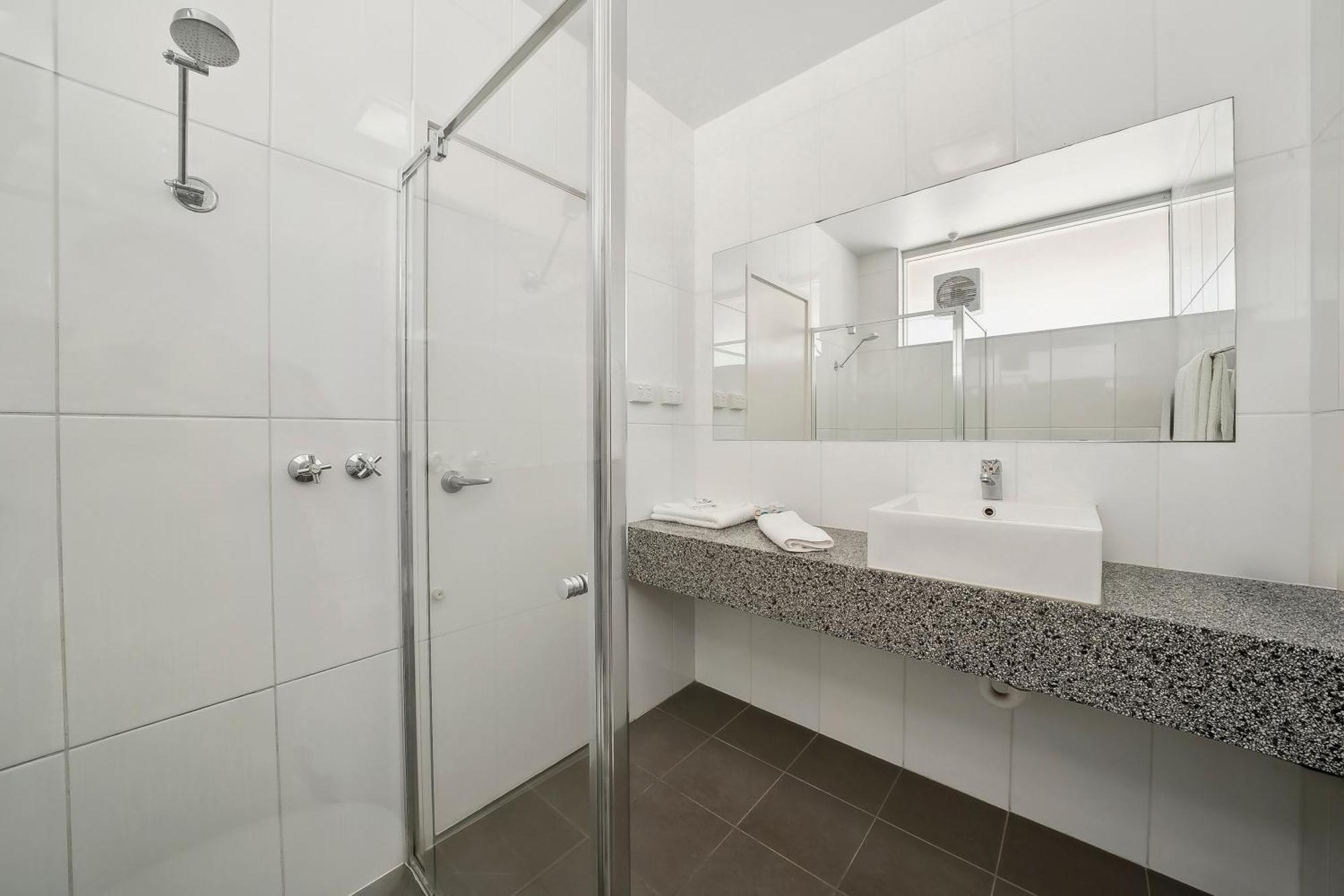 Sherbourne Terrace Hotel Shepparton Room photo